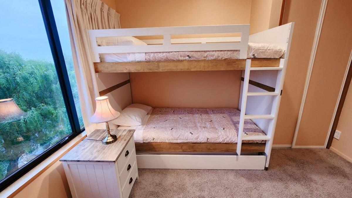Holiday home Oceanview Luxury 3brm Family Retreat *