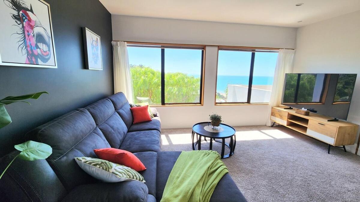 Oceanview Luxury 3brm Family Retreat Holiday home Christchurch